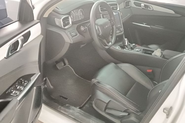 领克01 2019款 2.0T 两驱纯版 国VI局部细节19