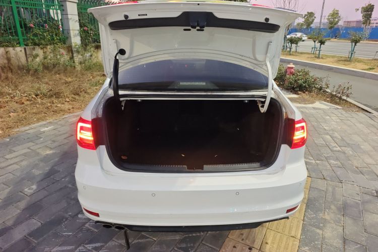 大众 速腾 2018款 280TSI DSG熠动版机舱底盘23