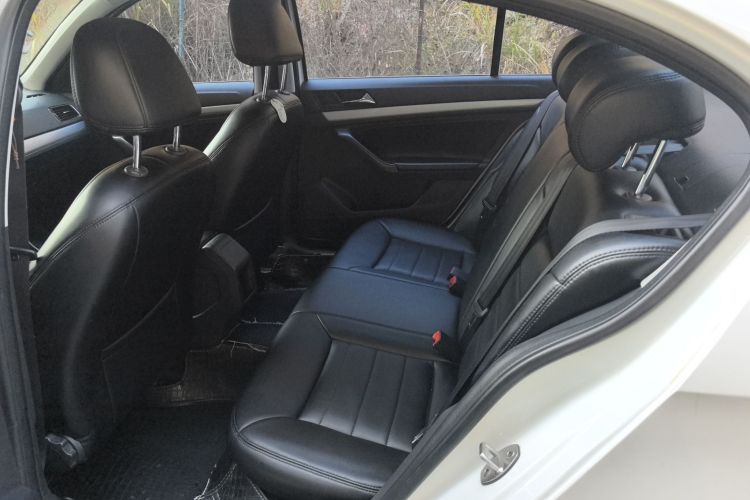 大众 朗逸 2017款 1.6L 自动风尚版中控内饰21