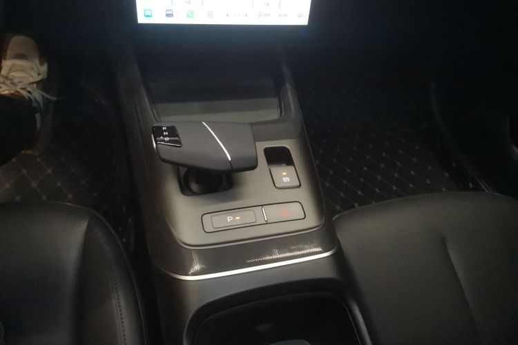 长安 逸动 2024款 1.5T GDI自动 尊贵型中控内饰18