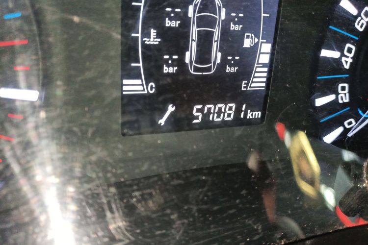 奇瑞 瑞虎3 2016款 1.6L 手动智尚版中控内饰15