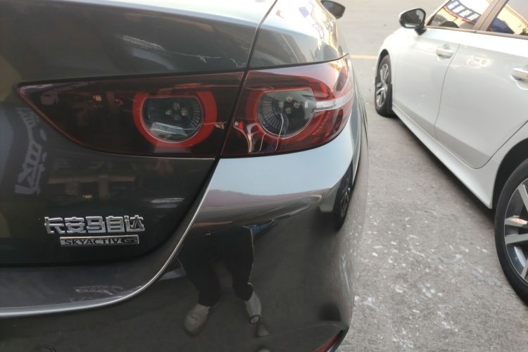 马自达3 昂克赛拉 2023款 2.0L 自动质臻版车身外观9