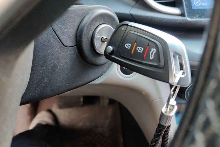 别克 英朗 2018款 15T 双离合精英型 国V中控内饰11