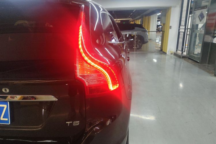 沃尔沃XC60 2017款 T5 智进升级版车身外观6006