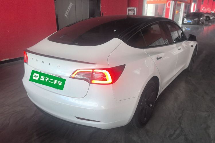 特斯拉 Model 3 2022款 后轮驱动版车身外观6005