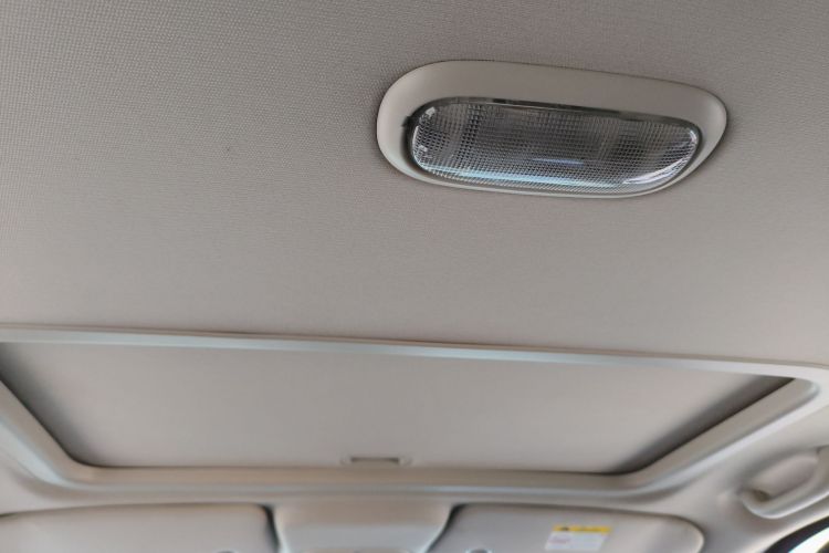 Jeep 指南者(进口) 2014款 改款 2.4L 四驱舒适版局部细节22