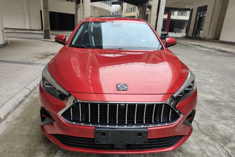 思皓A5 2021款 1.5T CVT尊贵智联型车身外观2