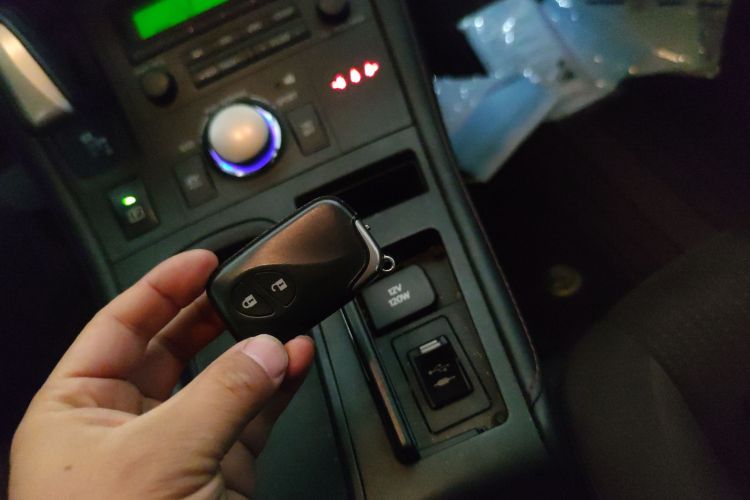 雷克萨斯CT 2017款 CT200h 精英版 单色 国VI中控内饰11