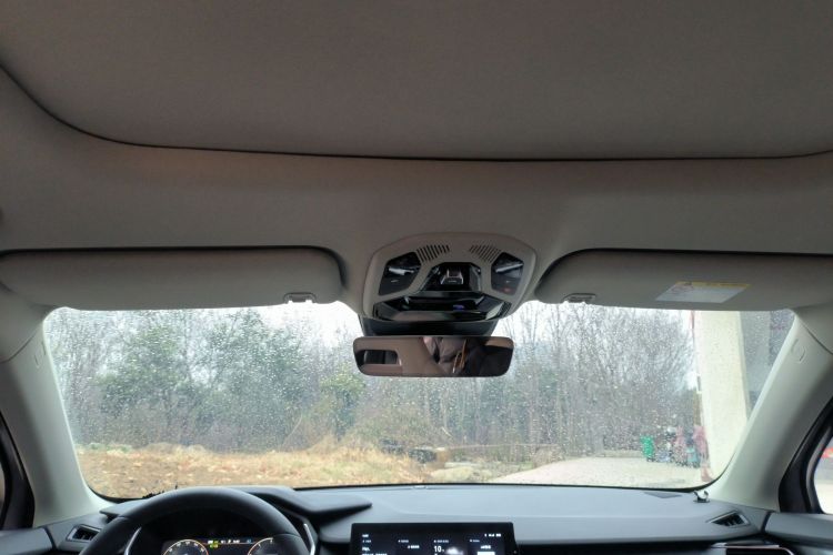 领克06 2021款 1.5T Shero粉色特别版中控内饰22