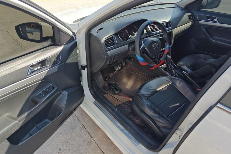 大众 朗行 2015款 1.6L 自动舒适版中控内饰7003