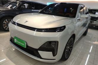 深蓝汽车 深蓝S09 2025款 四驱Ultra+ 高定版