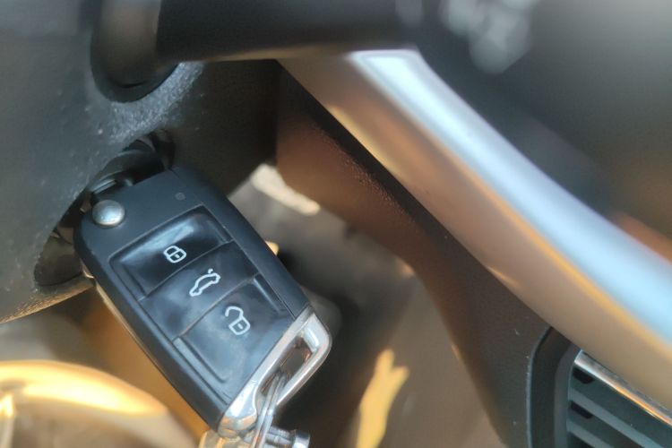 大众 朗逸 2019款 280TSI DSG舒适版 国VI中控内饰11