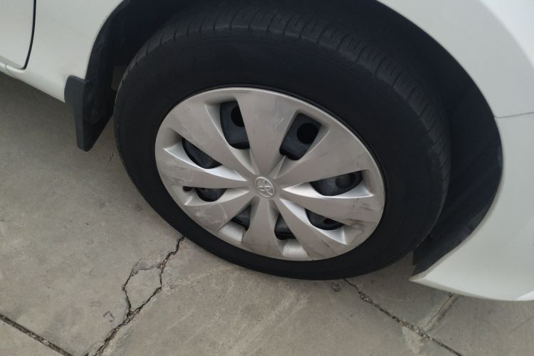 丰田 YARiS L 致炫 2016款 改款 1.5E CVT魅动版车身外观10