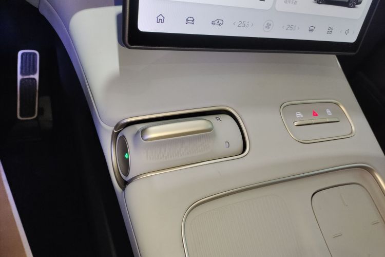 蔚来ES8 2024款 75kWh局部细节18