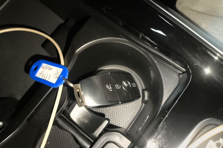 奔驰GLA 2024款 GLA 200中控内饰11