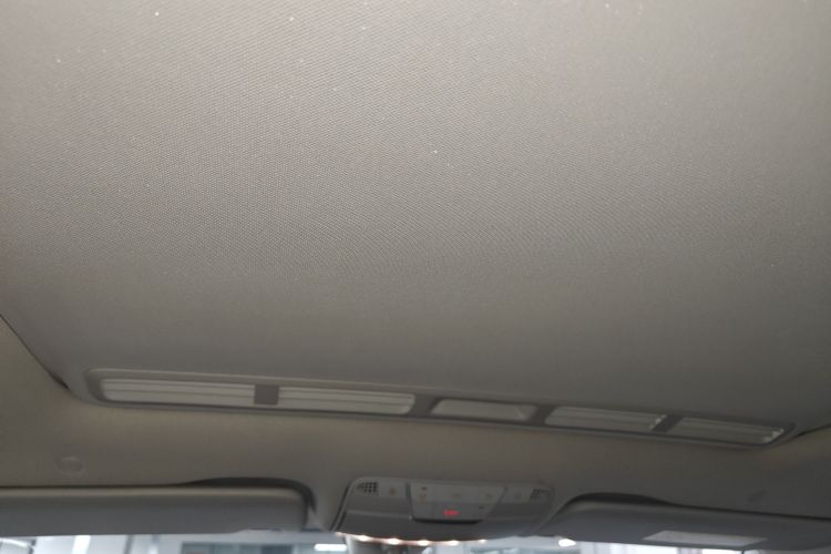 奔驰C级 2020款 改款 C 200 L 时尚型运动版中控内饰22