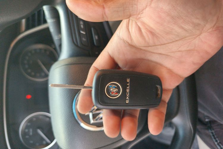 别克 英朗 2019款 15T 双离合进取型 国VI中控内饰11