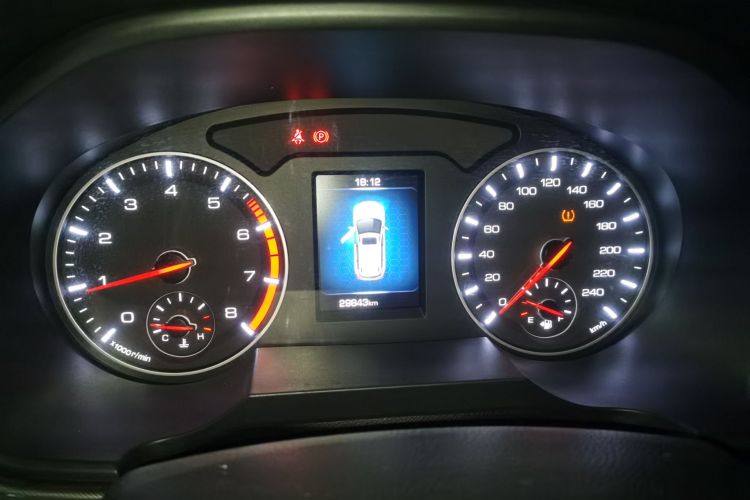 哈弗H6 2019款 运动版 1.5T 手动两驱精英型 国VI中控内饰14