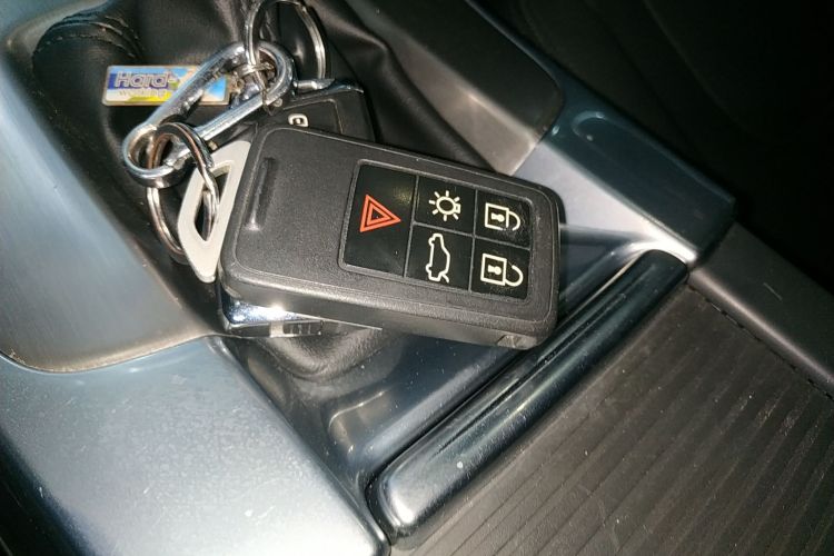 沃尔沃S60 2018款 S60L T3 智进进取版中控内饰11