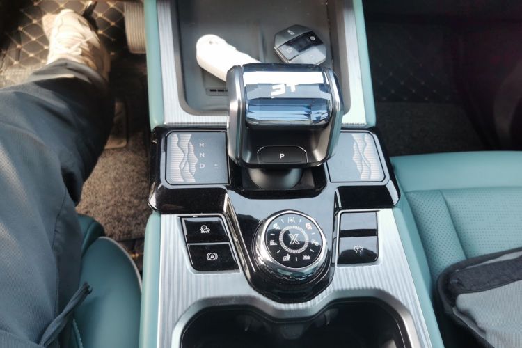 捷途自由者 2025款 2.0TD 自动XWD征服中控内饰18