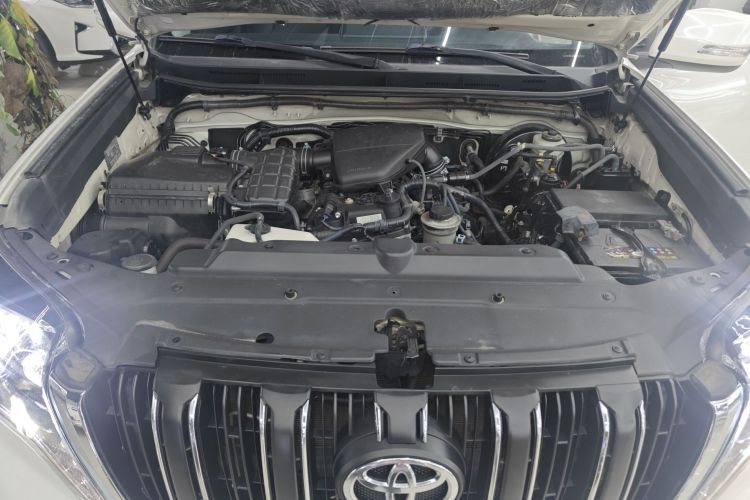 丰田 普拉多 2015款 2.7L 自动标准版机舱底盘24