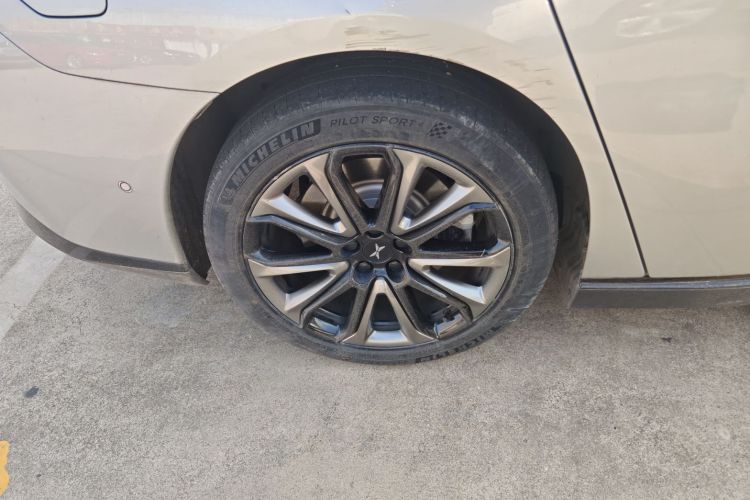 小鹏P7 2020款 670N车身外观6008