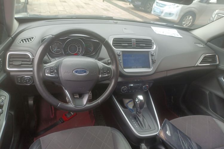 福特 福睿斯 2019款 改款 1.5L 自动悦享型 国VI中控内饰12