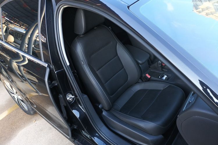 大众 速腾 2018款 1.6L 自动舒适型局部细节41