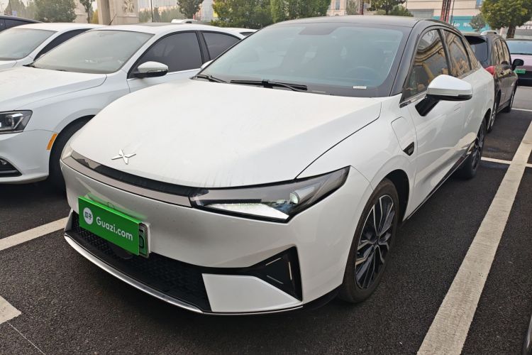 小鹏P5 2023款 智行版车身外观1