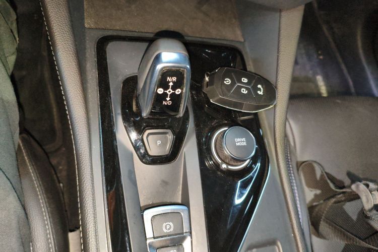 领克02 2021款 2.0TD 自动两驱劲 冠军版中控内饰18