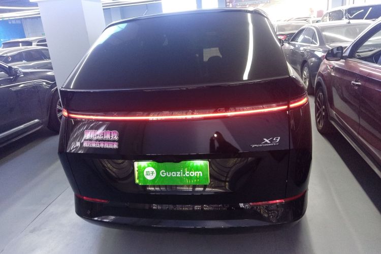 小鹏X9 2024款 640四驱高性能Max车身外观6004