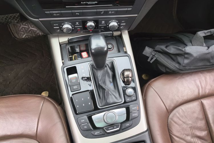 奥迪A7 2016款 40 TFSI 进取型中控内饰18