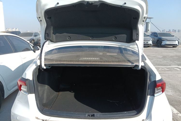 丰田 卡罗拉 2023款 1.2T 先锋版机舱底盘23