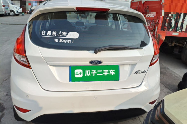 福特 嘉年华 2013款 两厢 1.5L 自动时尚型车身外观6
