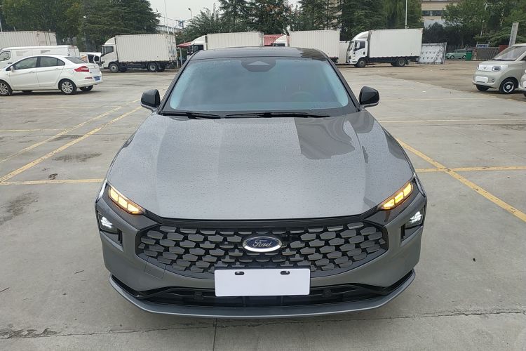 福特 蒙迪欧 2022款 改款 EcoBoost 245 豪华型车身外观2