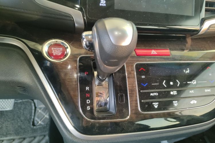 本田 奥德赛 2017款 2.4L 智享版中控内饰18