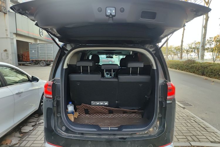 广汽传祺 传祺M8 2023款 领秀系列 390T 豪华版局部细节23