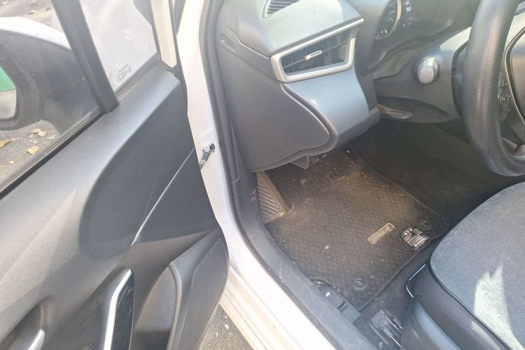 丰田 卡罗拉 2021款 双擎 1.8L E-CVT精英版中控内饰20