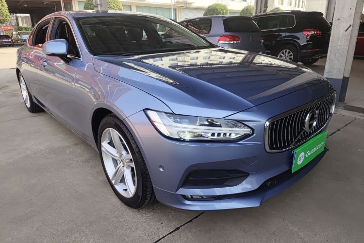 沃尔沃S90 2018款 T4 智远版车身外观6002