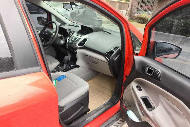 福特 翼搏 2013款 1.5L 自动风尚型局部细节9005