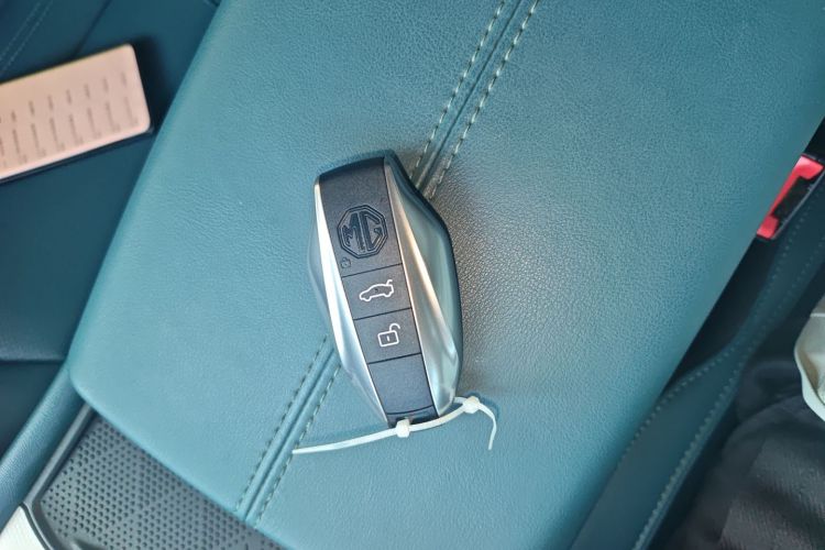 名爵 MG7 2023款 1.5T DCT至美优雅版中控内饰11