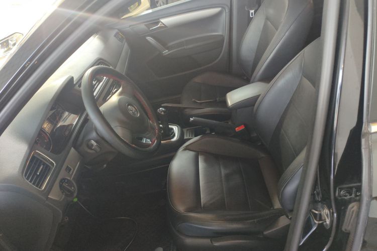 大众 朗逸 2013款 改款 1.4TSI 手动舒适版中控内饰19