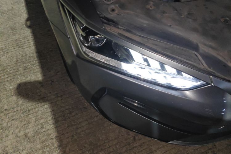 比亚迪 秦PLUS 2021款 EV 500KM 尊贵型车身外观8