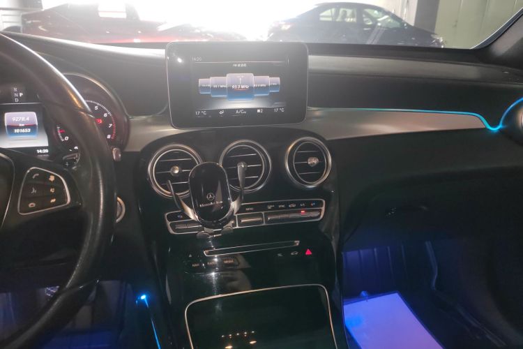 奔驰GLC轿跑 2017款 GLC 200 4MATIC 轿跑SUV局部细节16