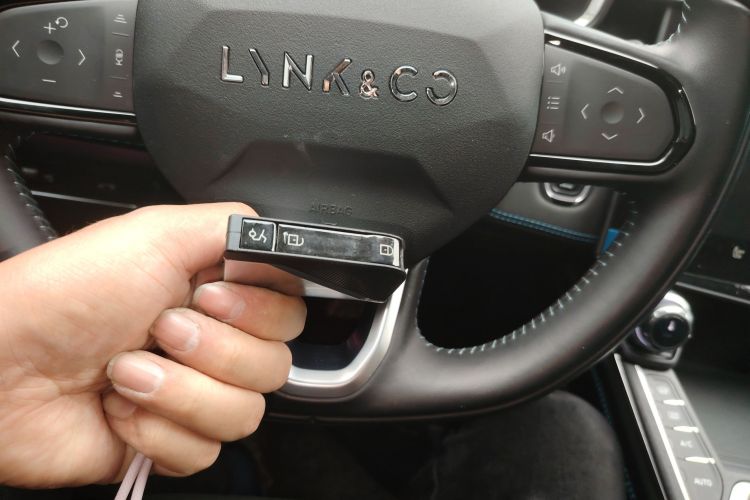 领克05 2020款 2.0TD 两驱耀Halo中控内饰7001