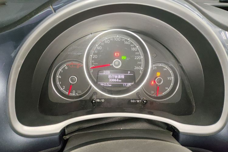 大众 甲壳虫 2018款 180TSI 宜乐型中控内饰14