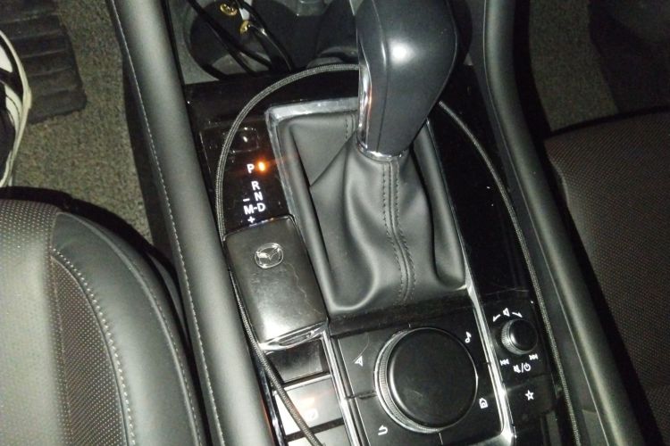 马自达3 昂克赛拉 2020款 2.0L 自动质雅版中控内饰18