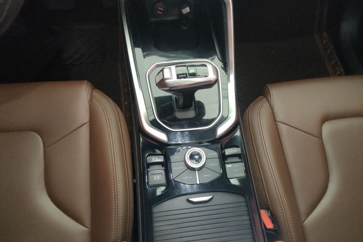 哈弗H6 2017款 红标 2.0T 自动两驱智尚型局部细节18