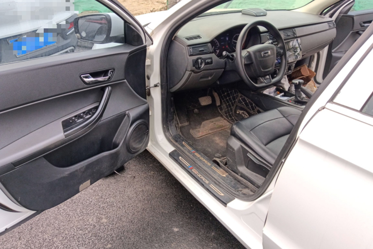 观致3 2018款 三厢 1.6L 自动领先型中控内饰20