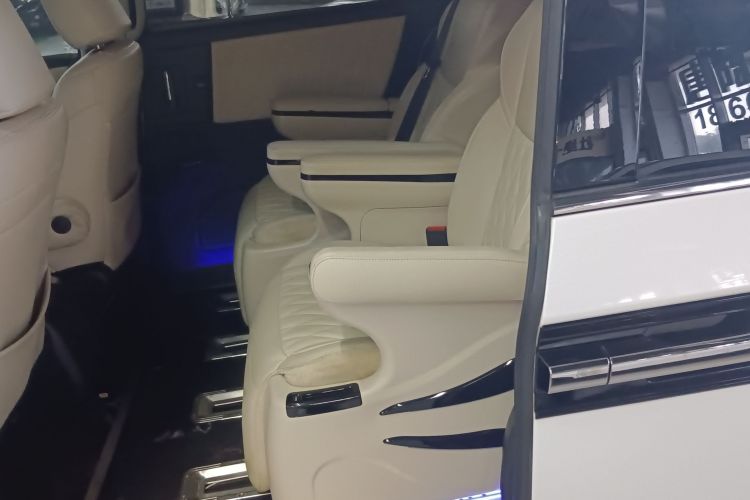 本田 艾力绅 2022款 2.0L e:HEV 经典版中控内饰21